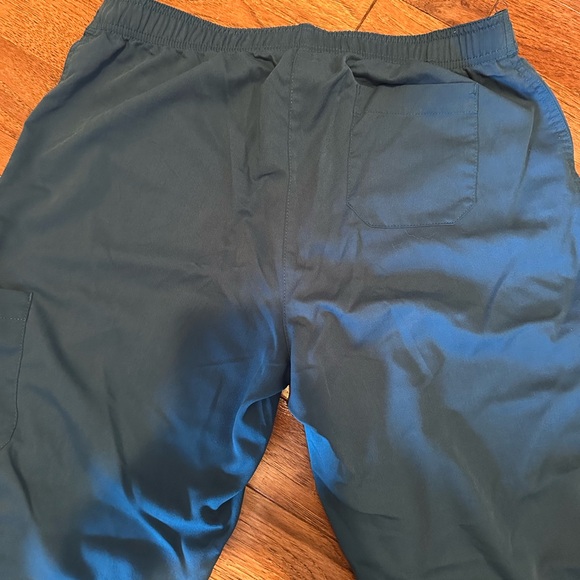 Grey’s Anatomy Scrub Bottoms - Picture 2 of 3